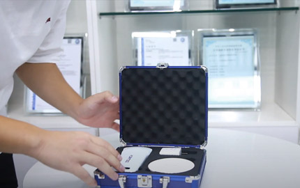 Demonstração Handheld da embalagem do ultrassom