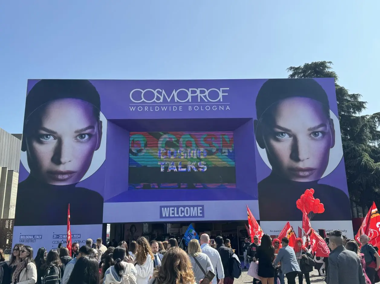 COSMOPROF em todo o mundo Bolonha-Avançar juntos